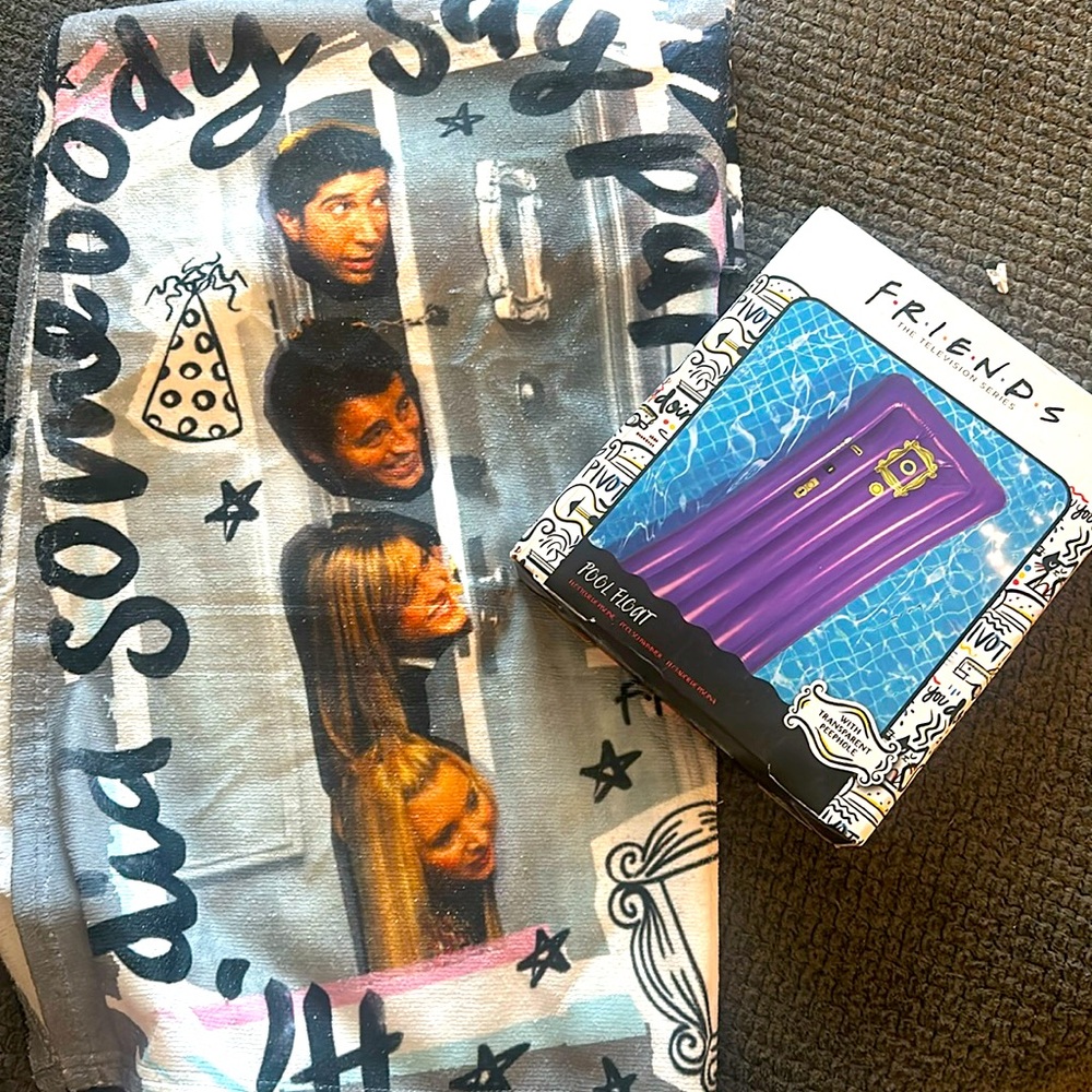 FRIENDS TV Series Pool Float with Transparent Peephole & Beach Towel